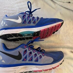 Nike zoom vomero 9 EUC size 11.5